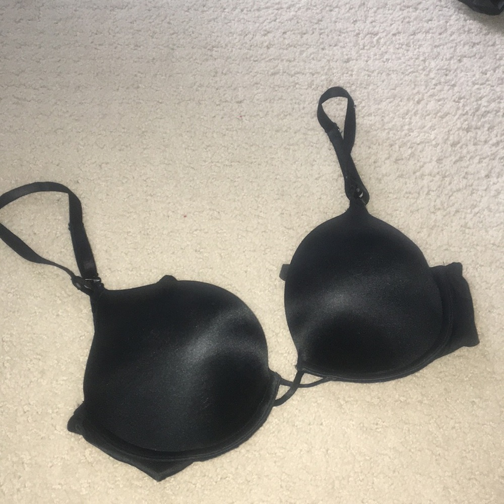 Victoria’s Secret Black Bombshell Bra